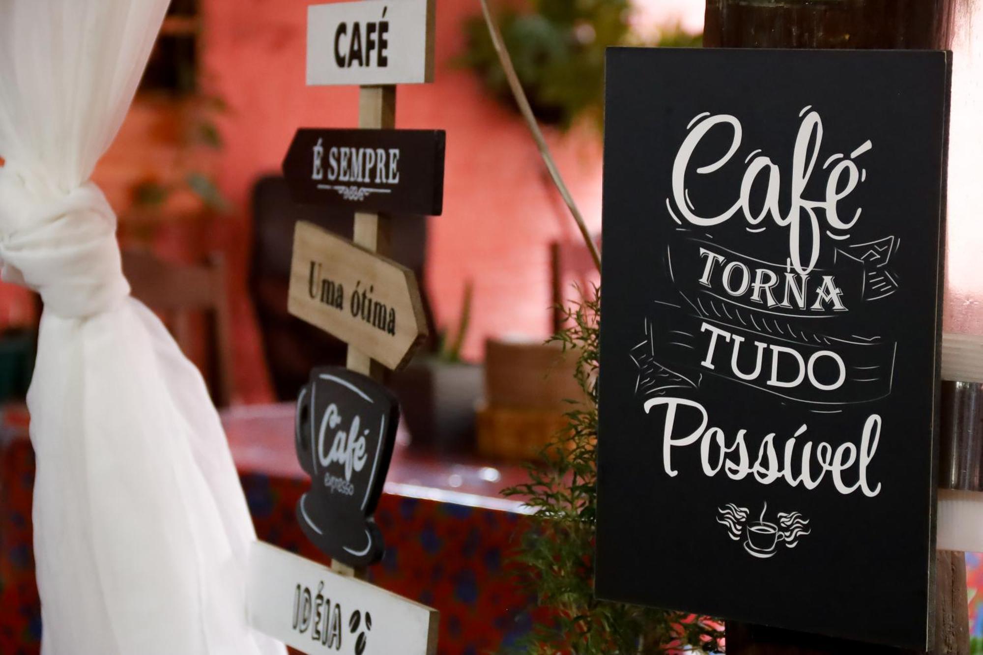 Pousada Vitoria Do Lopes บาร์เฮรินยัส ภายนอก รูปภาพ